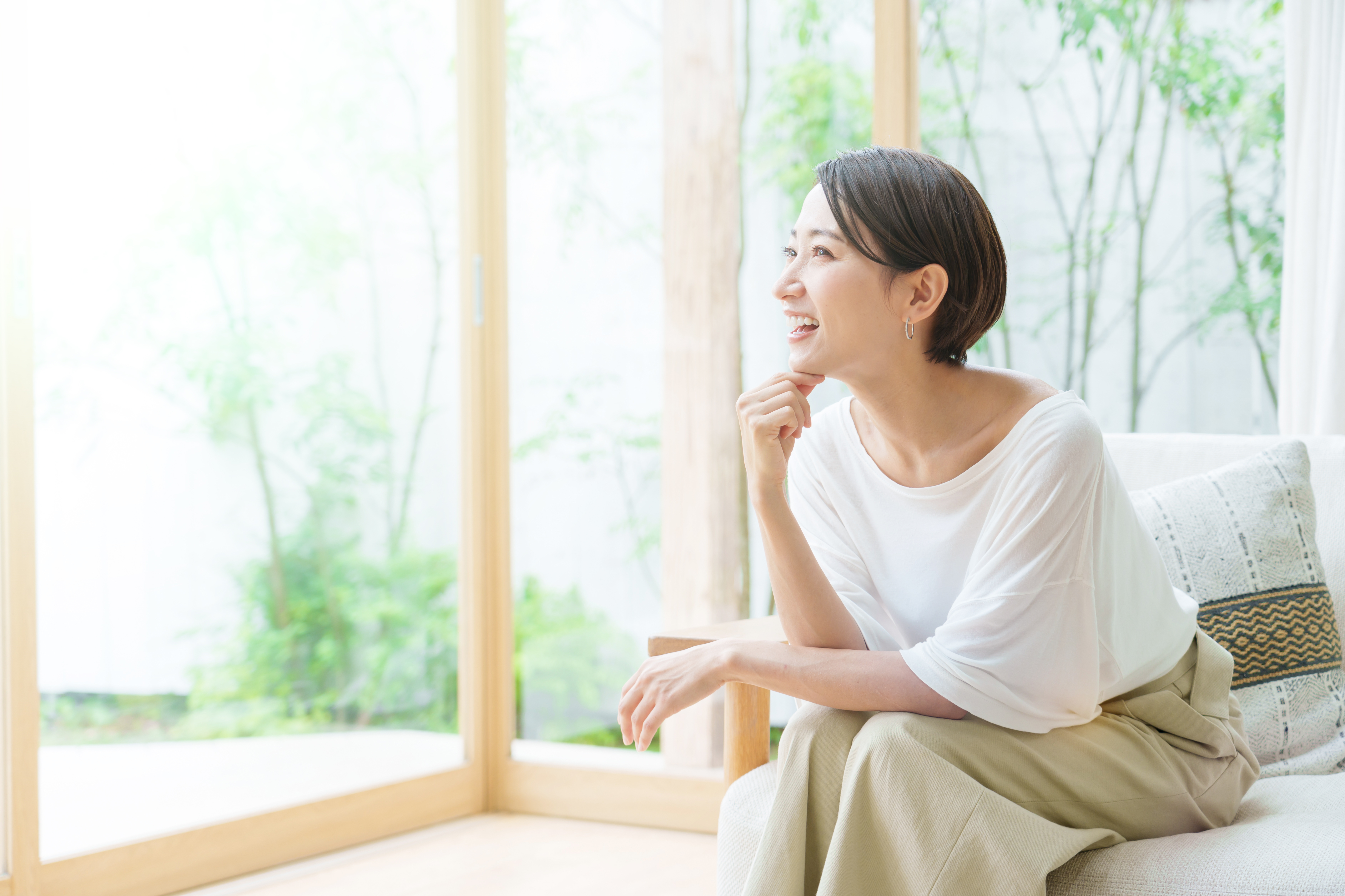 ゆるファスティングで生活リズムを整える女性